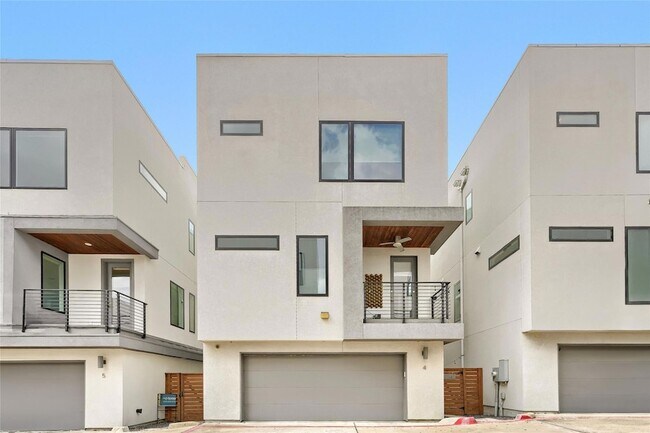 Building Photo - 2301 Bluebonnet Ln