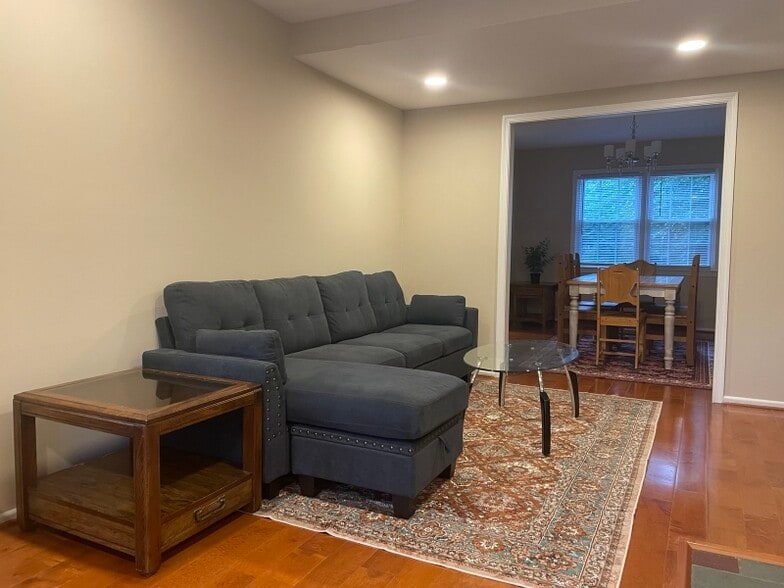 Building Photo - 10540 Assembly Dr