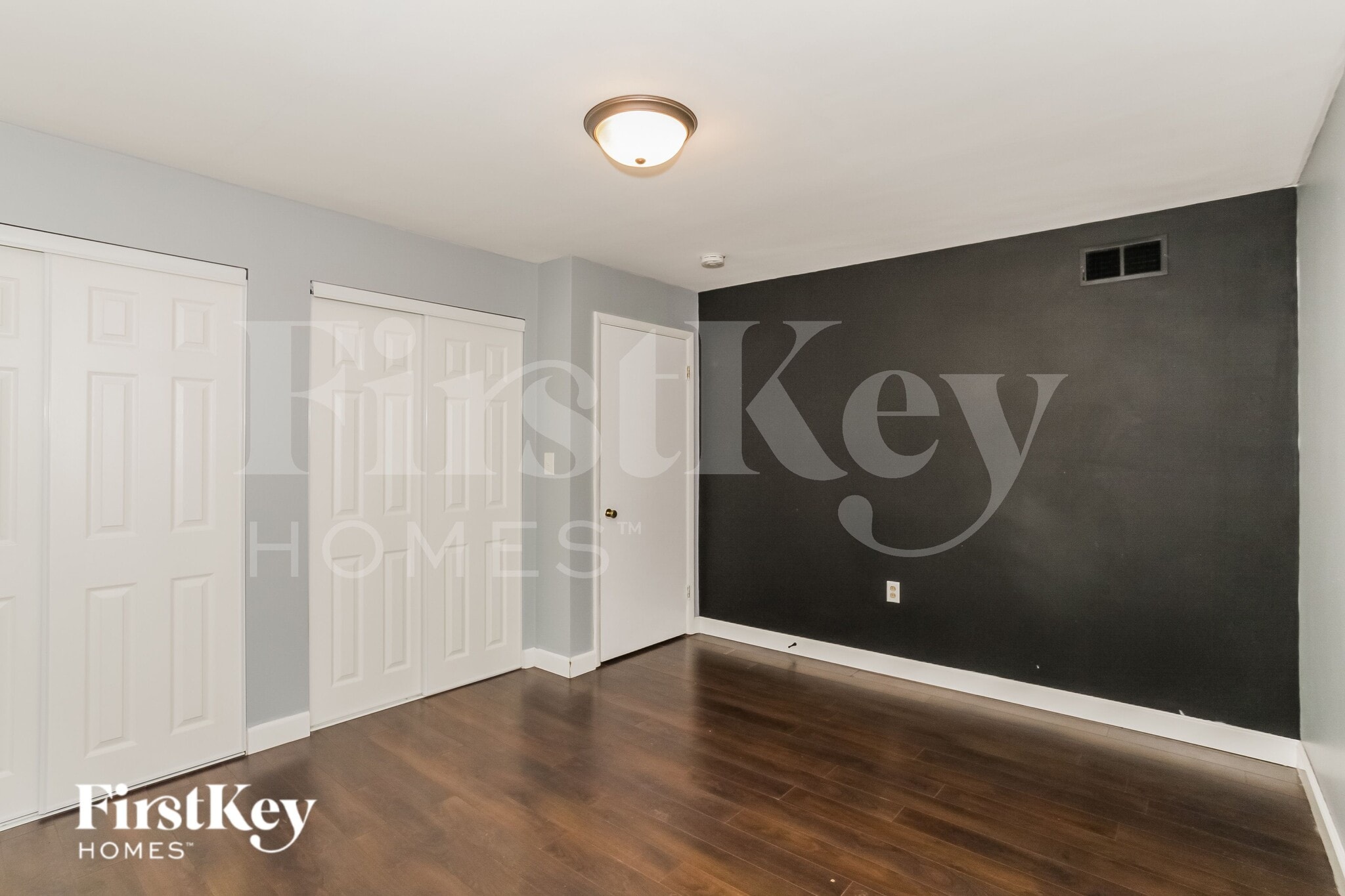 Building Photo - 280 Genoma Dr