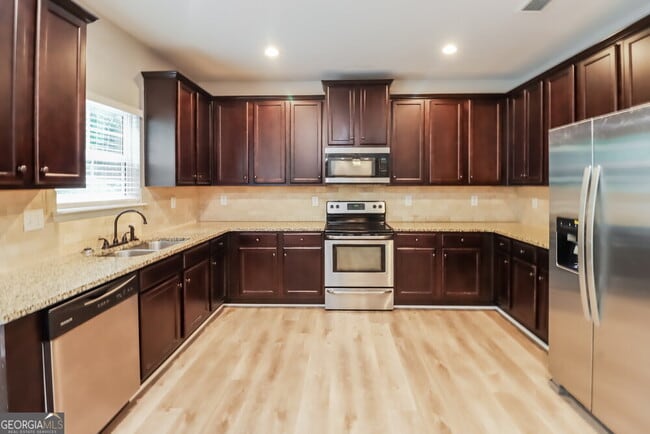 Building Photo - 1020 Bluecoat Cir