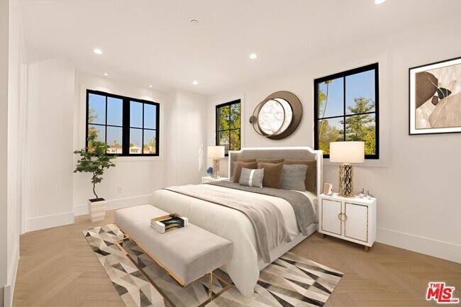 Building Photo - 4539 Longridge Ave