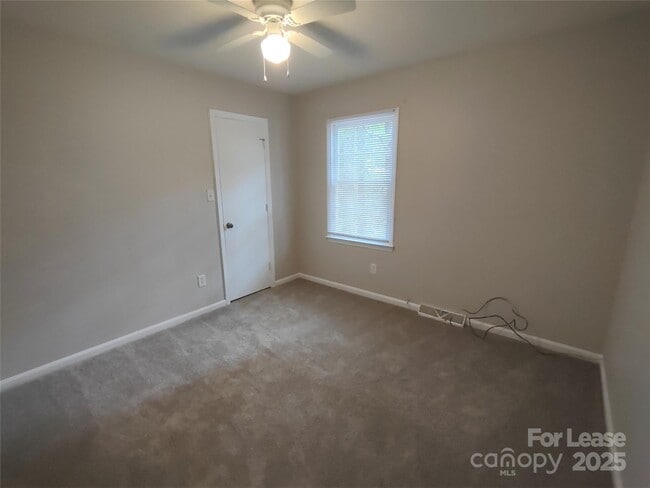 Building Photo - 615 Rama Rd