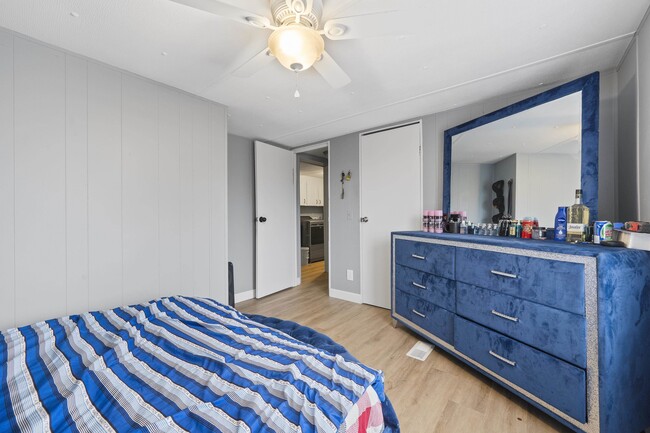 Building Photo - 158 Thomas Field Rd SE