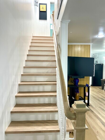 Building Photo - 3512 Pacific Ave