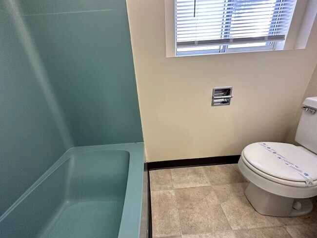 Building Photo - 93 West St