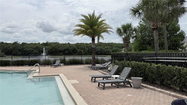 Building Photo - 6624 S Goldenrod Rd