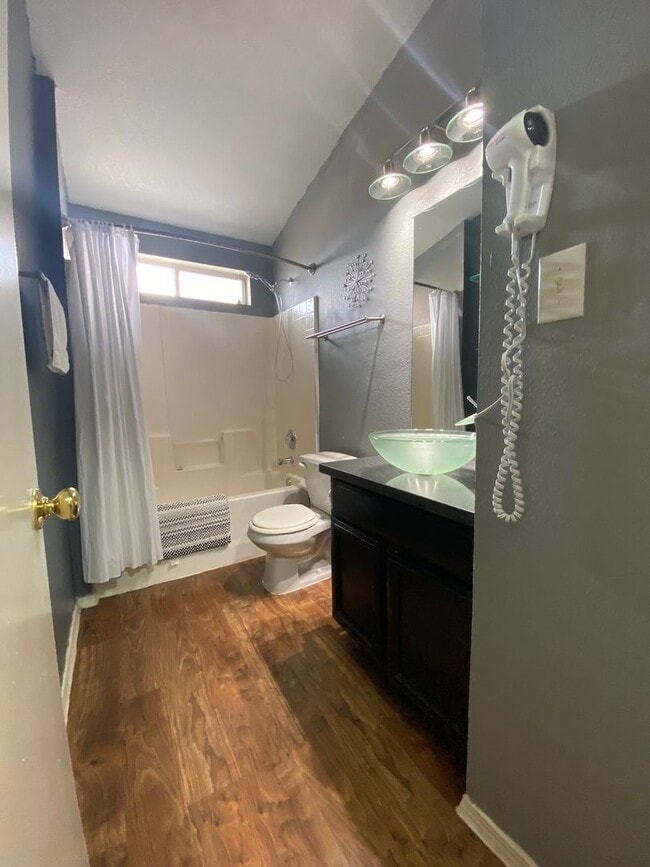 Building Photo - Eastside home for rent in The Tierras