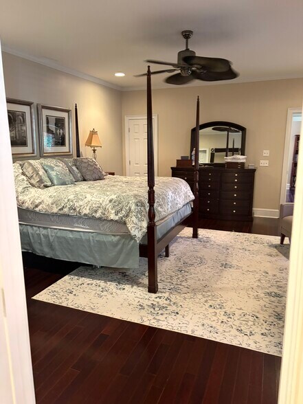 Building Photo - 832 Shelter Cove Ct