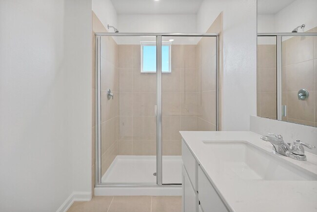 Building Photo - Beautiful New 3-Bedroom Townhome in Davenport — Includes Resort Pool, Modern Clubhouse & Family P...