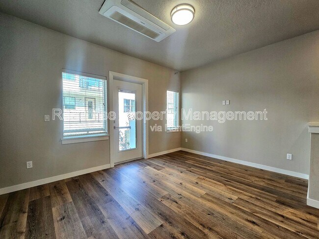 Building Photo - 3541 N Waterhouse Ln