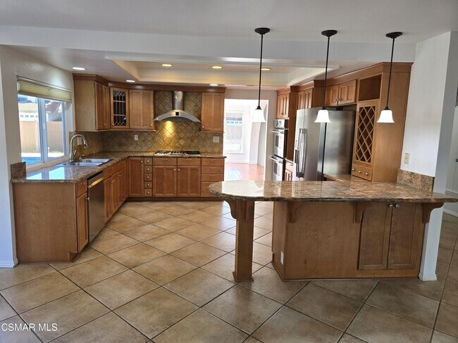 Building Photo - 2831 Shirley Dr