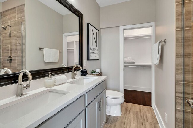 Building Photo - Nashville Skyline Retreat