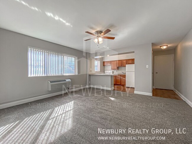 Primary Photo - Modern One-Bedroom Apartment in Port Vue: ...