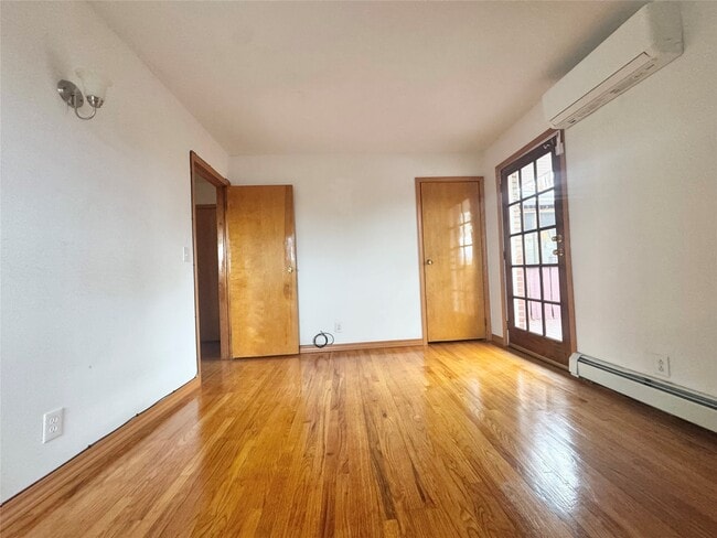 Building Photo - 300 Rano Blvd