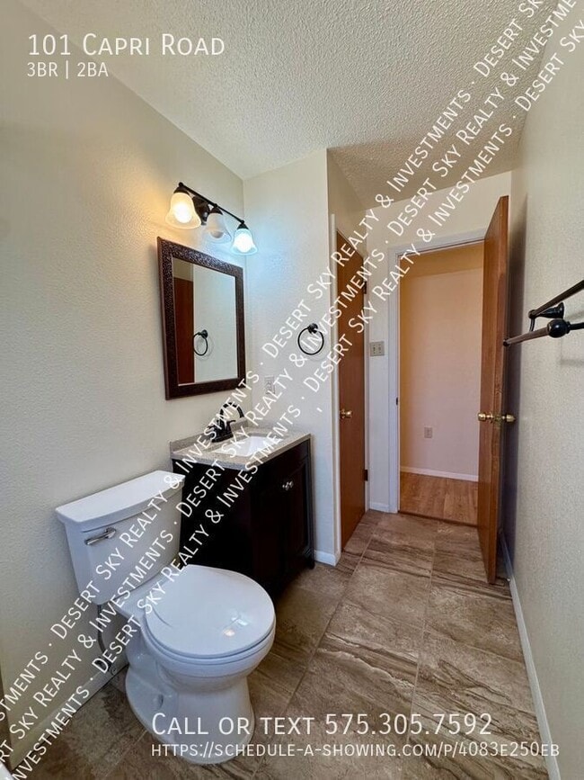 Building Photo - 101 Capri Rd