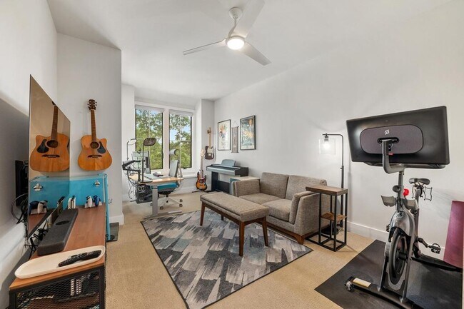 Building Photo - 2600 Arion Cir