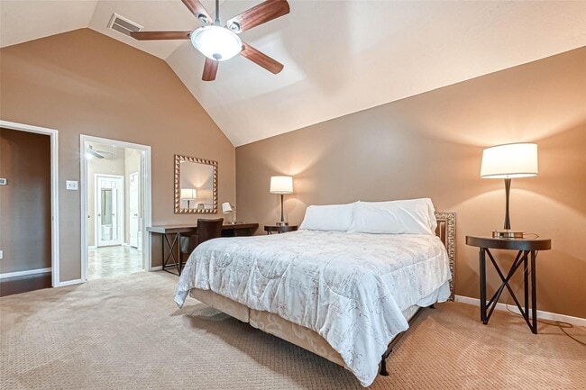 Building Photo - 5213 Cottonwood Creek Ln