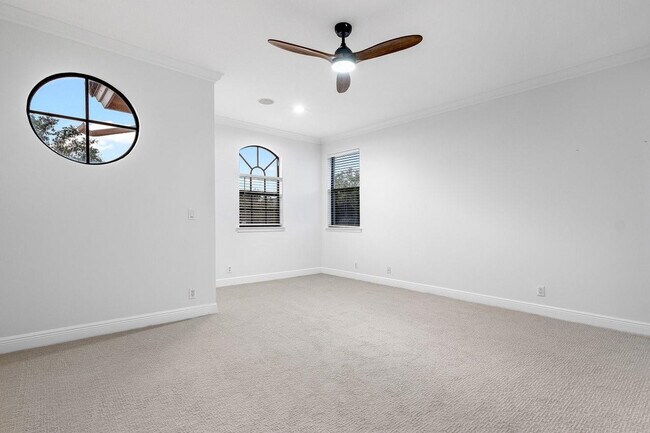 Building Photo - 8971 Stone Pier Dr