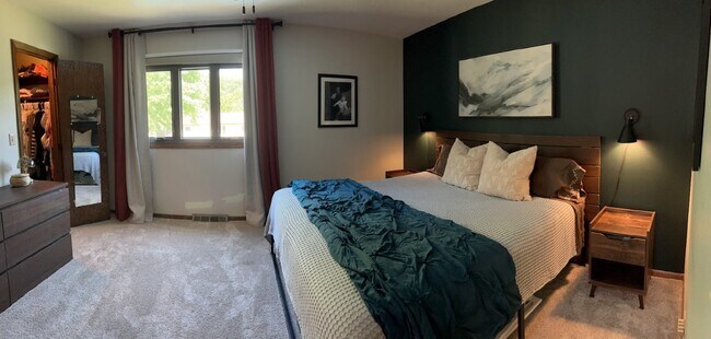 Building Photo - 50% off First Month's Rent! - Amazing 3BR/...