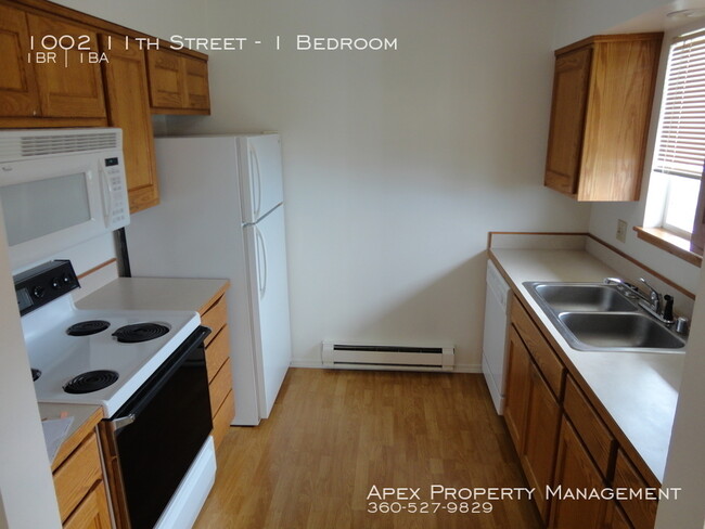 Building Photo - FAIRHAVEN - Island View Apartments