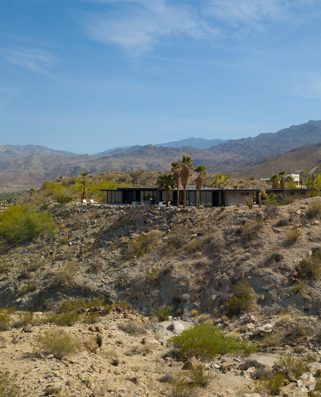 Building Photo - 71270 Oasis Trail