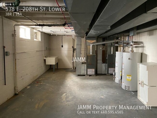 Building Photo - 538 E 208th St