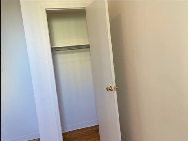 Building Photo - 208 Rivington St