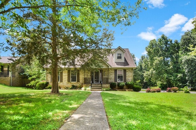 Primary Photo - Pet Friendly Three Bedroom!