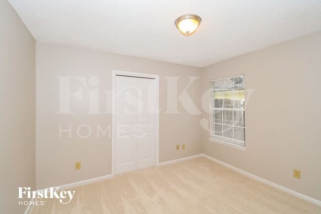 Building Photo - 12028 Shooting Star Ct