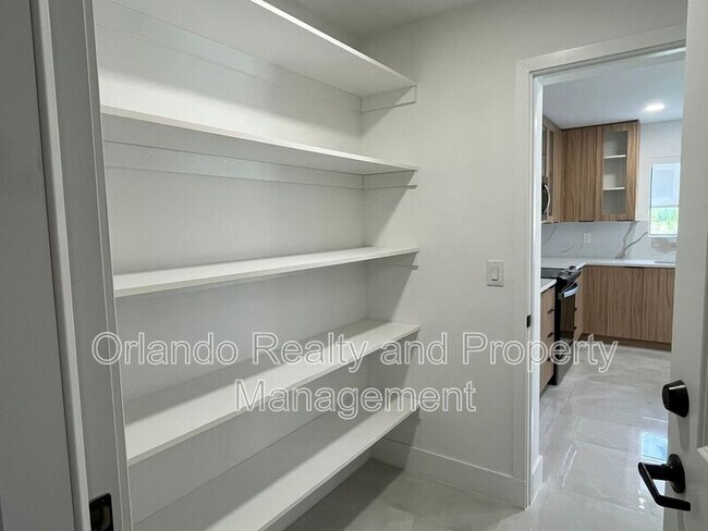 Building Photo - 6201 Chorus Dr