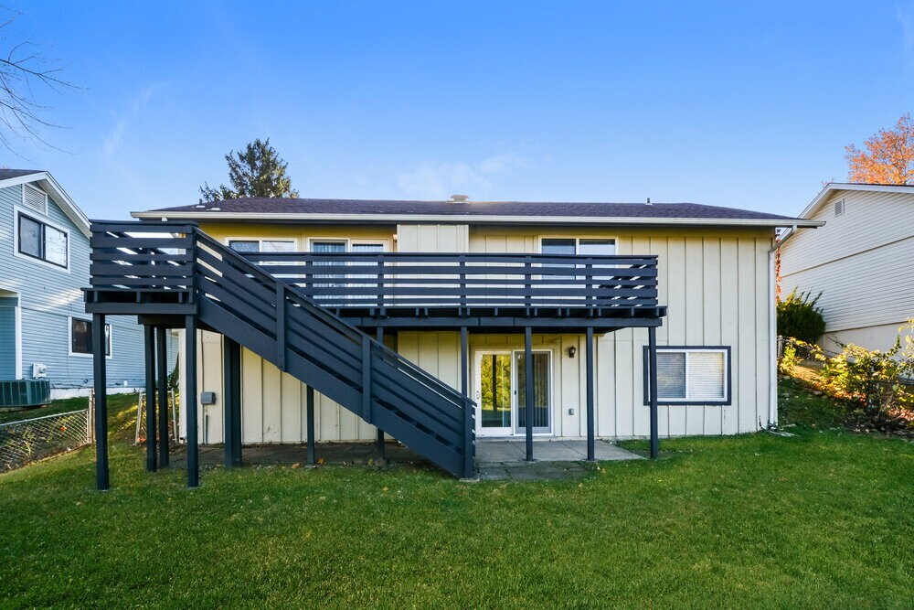 Building Photo - 5305 Springtrail Dr