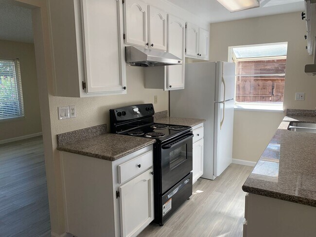 Building Photo - Upgraded Suisun City Home Available NOW!