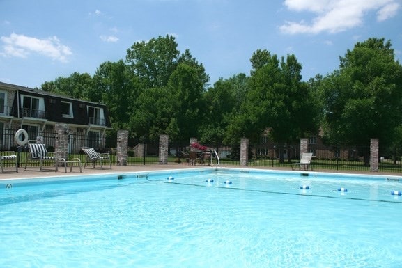 Building Photo - Peppertree Village Apartments