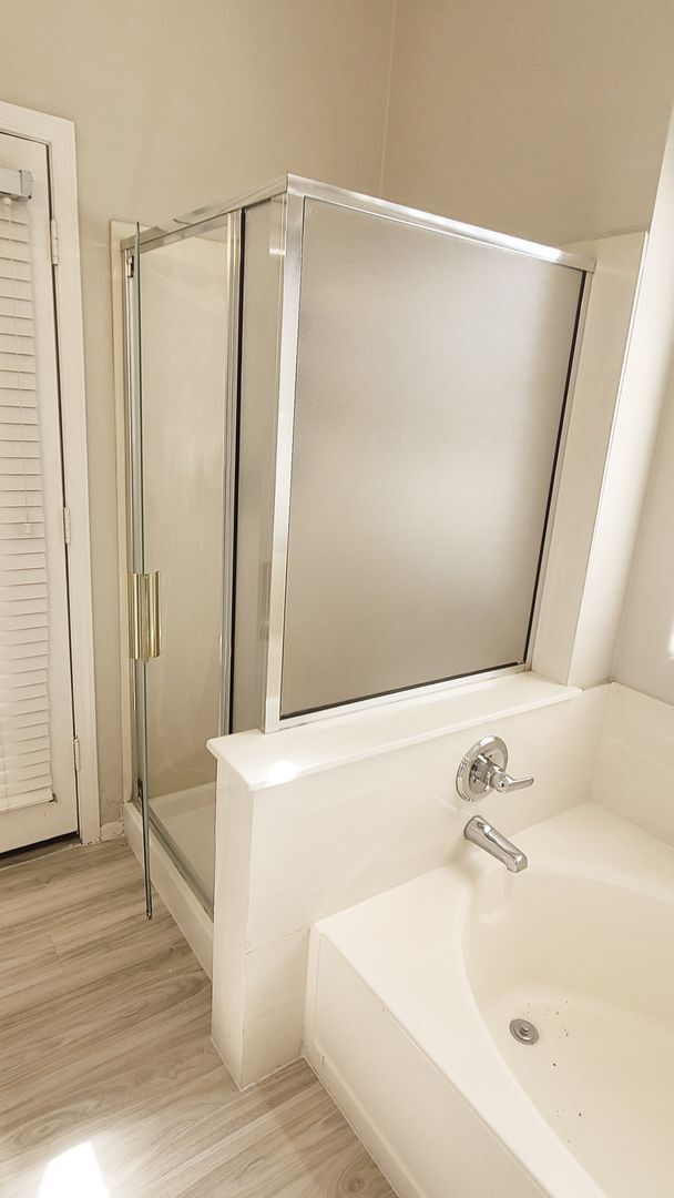 Building Photo - REMODELED 3-BEDROOM BY SAN TAN MALL