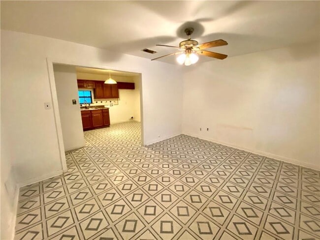 Building Photo - 6211 Club Terrace