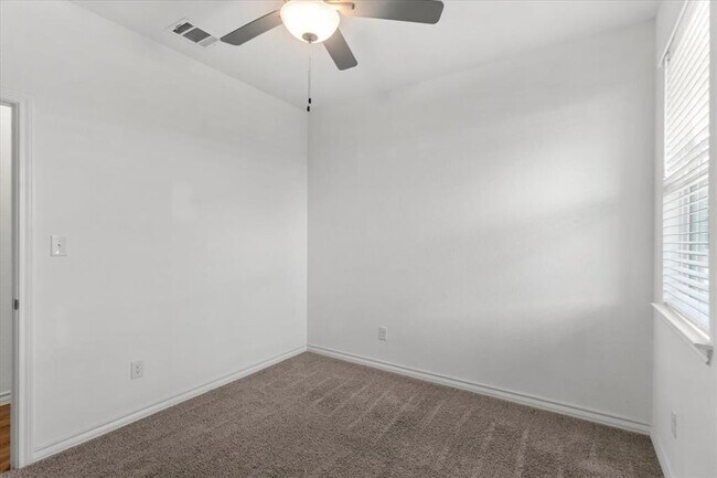 Building Photo - 500 Stinchcomb Rd