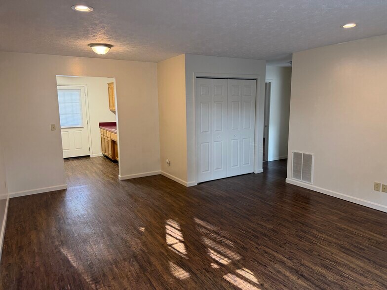 Building Photo - 28 Blevins Mayfield Rd