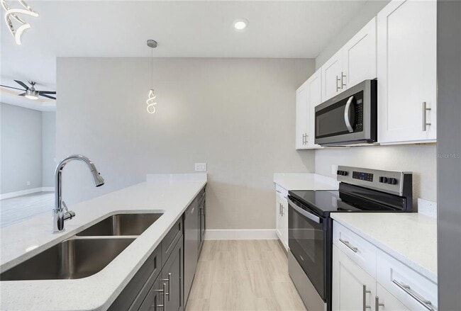 Building Photo - 804 Colville Dr