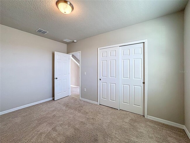 Building Photo - 5251 Meredrew Ln