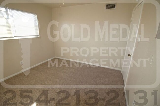 Building Photo - 609 Sunset Ln