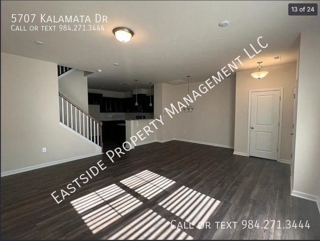 Building Photo - 5707 Kalamata Dr