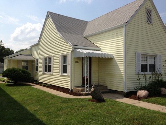 Building Photo - 1406 Shelby St