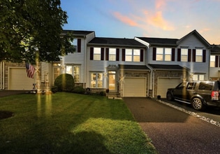 Building Photo - 246 S Savanna Dr