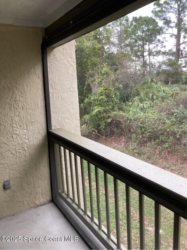 Building Photo - 3555 Sable Palm Ln