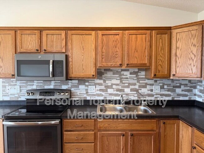 Building Photo - 2580 5th St W