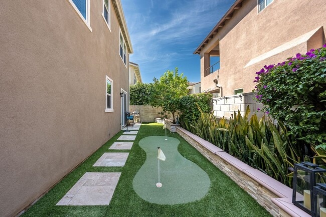 Building Photo - Altair Mansion, 24 Hour Guarded, 5Bed|6bath, Nearly 5000sqf