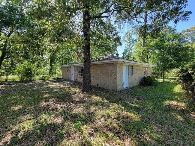 Building Photo - 6 Sowell Ln