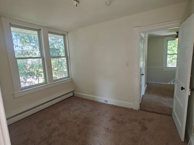 Building Photo - Three bedroom home in Midlothian