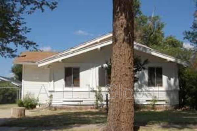 Primary Photo - 406 S Florida St