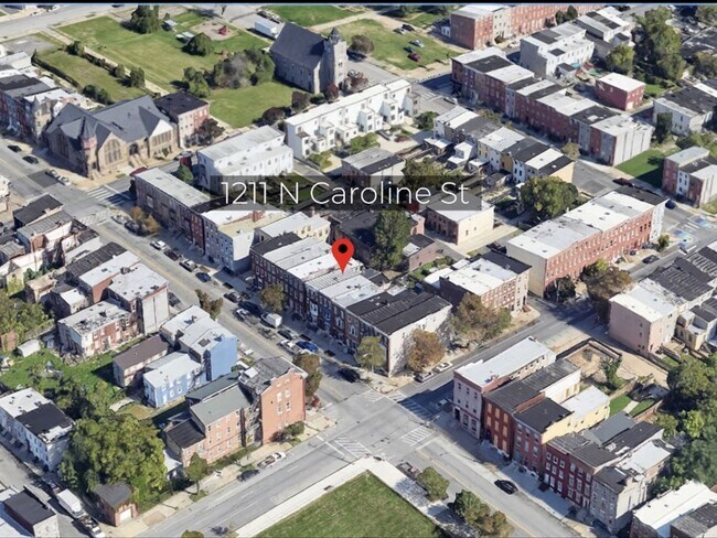 Building Photo - Charming Spacious Baltimore Rowhome